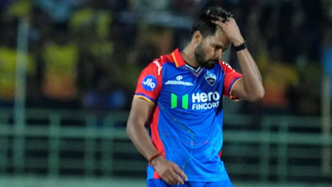 Mukesh Kumar Injured